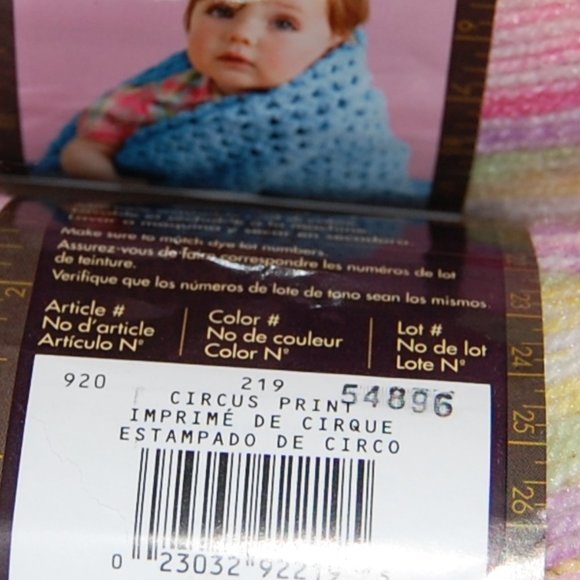 Lot of 5 (20 oz, 1835 y), Lion Brand Baby Soft, #3 DK Yarn, Circus Print - Picture 5 of 5